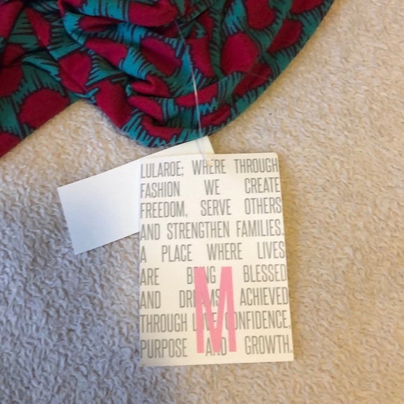 New! Lularoe Irma Oversized Tunic - Picture 7 of 8